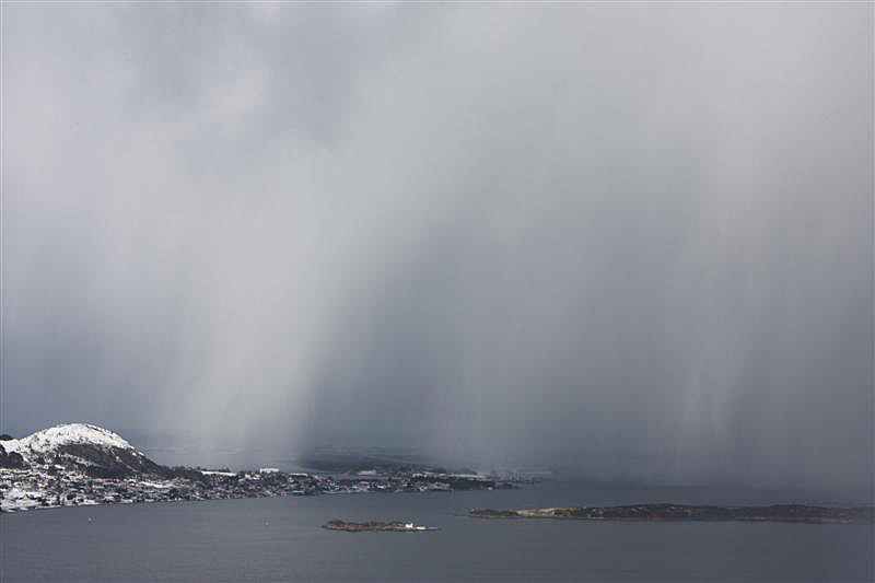 snow coming.jpg